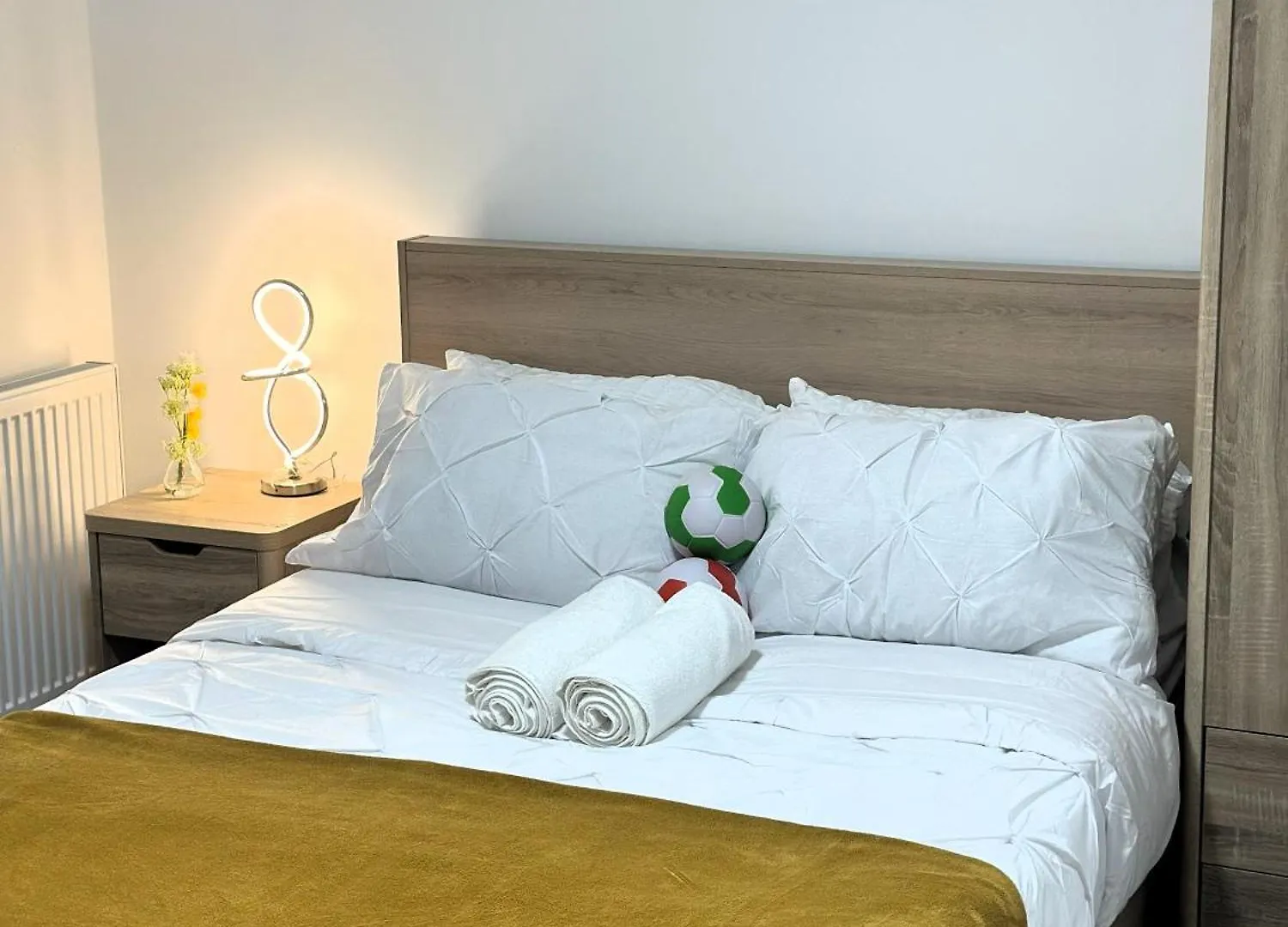 London Heathrow Sleephouse Lägenhet Cranford